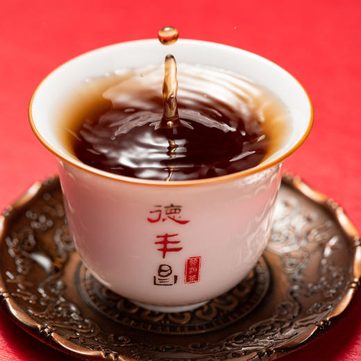 德丰昌普洱熟茶礼盒【老茶头】300克/盒 商品图3