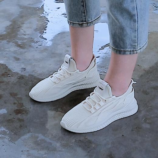 第四代新升级【防泼水、防污】卡帝乐飞织运动鞋 柔软轻便 弹力鞋口 舒适透气 男女同款 休闲百搭 商品图1