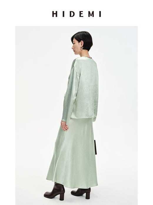 HIDEMI冷杉绿褶皱醋酸设计感镶边套装 上⾐/半身裙 商品图12