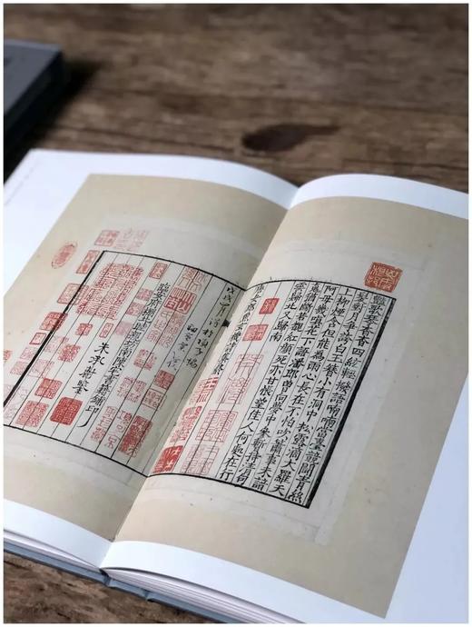 《宋本唐女郎鱼玄 机》，唐 鱼玄机著，16开精装，一函一册，国家图书馆藏宋刻本影印，浙江古籍出版社2022年5月一版一印。定价298，售价253元。
 
鱼玄机，女，晚唐诗人，长安（今陕西西安）人。 商品图9