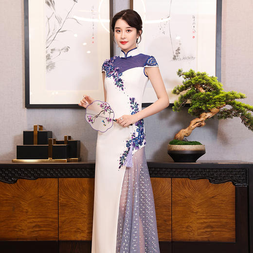 走秀旗袍，绣花性感演出服中国风礼服MB-紫气东来 商品图2