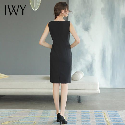 IWY/黑色西装连衣裙女2022夏新款气质显瘦大牌高级感通勤职业套裙Q736-B 商品图3