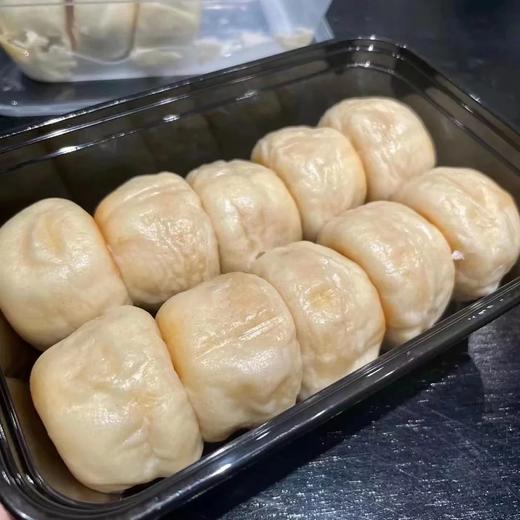 29.8元2盒，味道超绝【手工老式冰皮绿豆糕】传统手工擀皮，健康天然海藻糖！皮薄馅多！口感软糯  吃一口就停不下来 商品图1