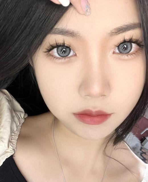 【小红书推荐款】clairecolor,女王蜂灰，年抛/直径14.5/着色13.9， 138/一副，198/三副，12月12号结束，最高度数有1000度 商品图9