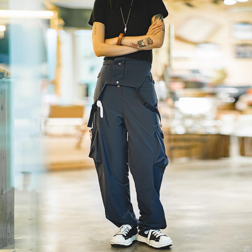 马登女装美式复古机能风工装背带裤山系大口袋防水宽松束脚阔腿裤 商品图4
