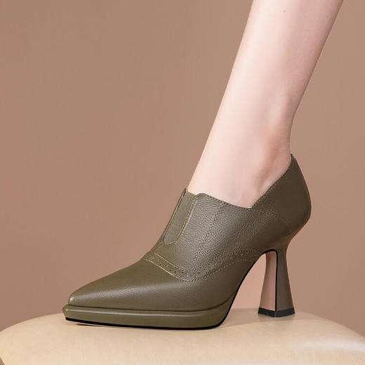 新款百搭，粗跟尖头高跟鞋深口单鞋JZJ-B209-622 商品图1