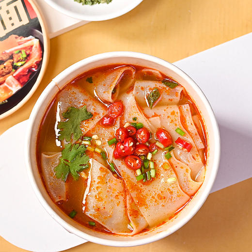 嗨吃家牛骨宽面106g*6桶 商品图2