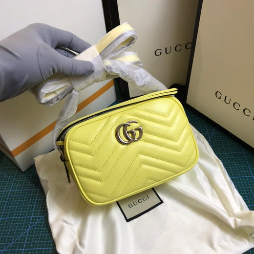 Gucci原厂皮黄色小号相机包
原价1200，质量超好，亏本清仓特价🉐️ 商品图4
