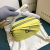 Gucci原厂皮黄色小号相机包
原价1200，质量超好，亏本清仓特价🉐️ 商品缩略图5
