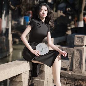 YG2005  2022年春秋季新款复古国潮风黑色提花小个子旗袍中长款