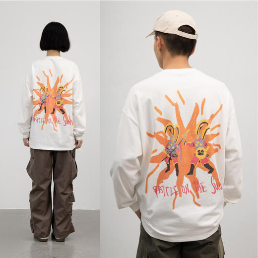 CryingCenter 在太阳上决斗大印花长袖tee男女宽松造型感 商品图1