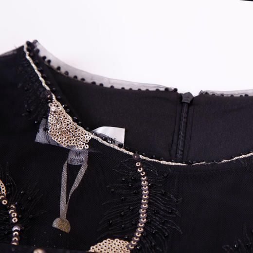 NC81T斯尔丽2021年春季上新瑟俪圆领合体亮片连衣裙 商品图2