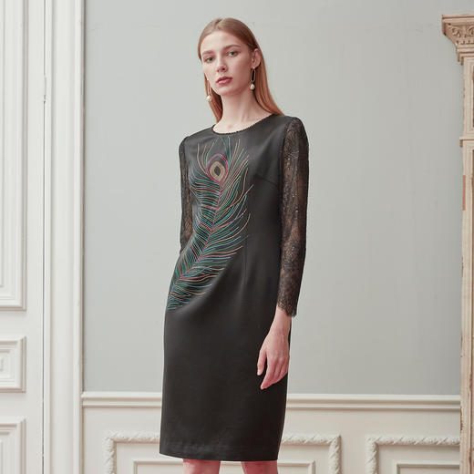 QE86B斯尔丽瑟俪2021年春季新品彩色大羽毛连衣裙 商品图0