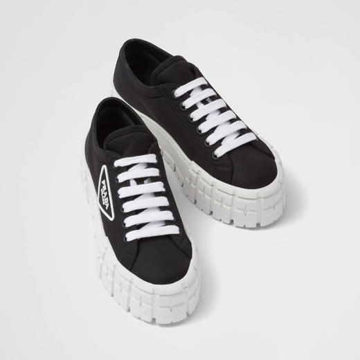 【二】PRADA 普拉达 女士 Double Wheel 双轮尼龙华达呢橡胶三角徽标系带休闲运动鞋 黑色 1E260M 3LFX F0632 商品图1