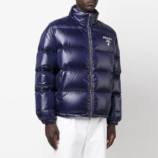 PRADA 普拉达 男士 Re-Nylon 再生尼龙字母徽标印花羽绒服 蓝色 SGC089 11A9 F0SVF 商品图1