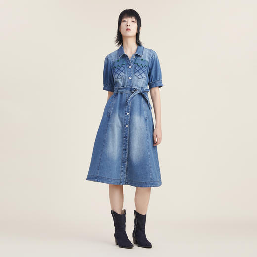 谜底2022秋新品收腰单排扣翻领短袖短袖牛仔连衣裙女223ML1020 商品图0
