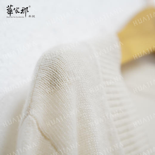 100%山羊绒V领开衫B01-001 商品图4