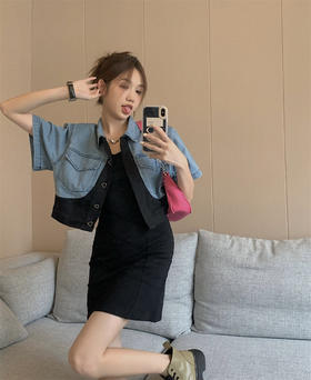 （清仓现货）【社群供V】设计感爱心撞色牛仔外套+修身吊带裙棉