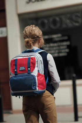 zoyzoii书包小学生女孩一到六年级容量护脊减负轻便男女双肩背包