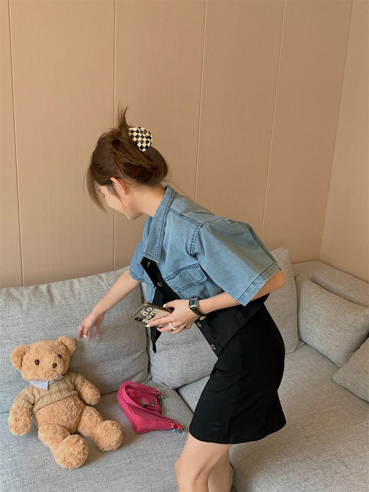 （清仓现货）【社群供V】设计感爱心撞色牛仔外套+修身吊带裙棉 商品图3