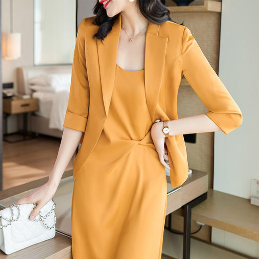 XZ-YIROU-88280+5070醋酸缎面西装外套女夏季薄款时尚气质女神范西装吊带裙两件套 商品图1