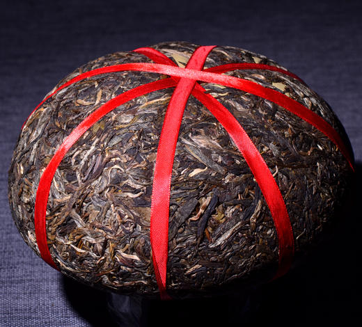 最后2个！经典再现！高奢普洱！兴荣号班章贡瓜！老班章大树纯料！净重2000克！ 商品图2