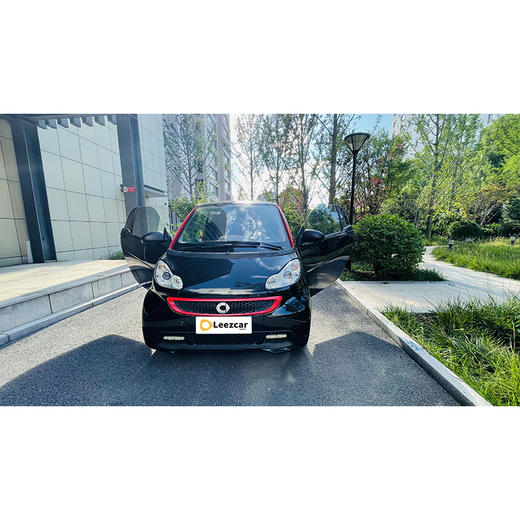 smart fortwo 1.0 MHD 硬顶舒适版 【长租-北京】 商品图2
