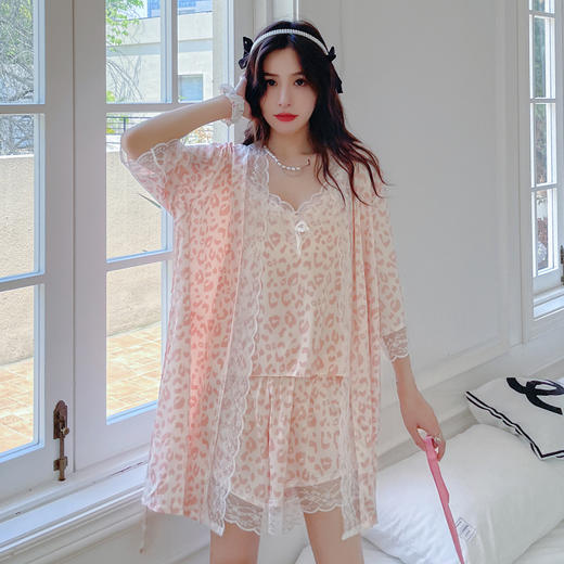 新款夏季冰雪丝睡衣女性感吊带短裤外袍薄款甜美三件套 QYSY666 商品图4