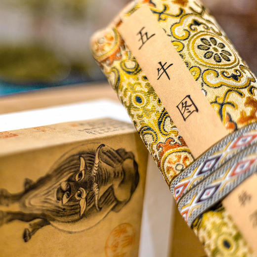 故宫《五牛图》丝绸画卷 商品图2