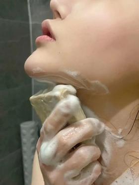  越洗越嫩滑，还能拉丝，战火中制作的叙利亚「橄榄古皂」，为何能流传千年？ 