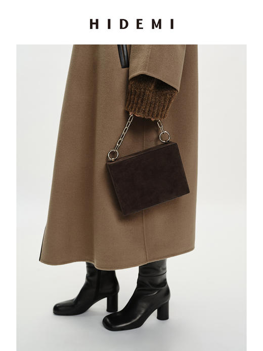 HIDEMI 经典进⼝麂⽪可拆卸双肩带box⾖腐包中号/附送金属可拆卸包链
棕⾊/雾紫⾊ 商品图11