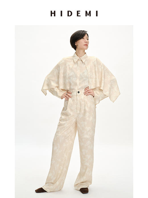 HIDEMI 裸⾊抽象印花⽃篷式设计感衬衫套装 衬衫/⻓裤 商品图1