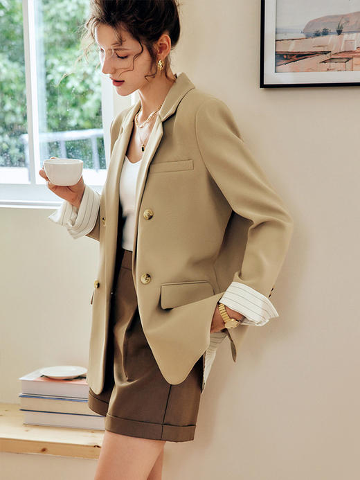 OLrain法式卡其色西装外套女早秋2022新款宽松简约开叉假两件上衣 商品图3
