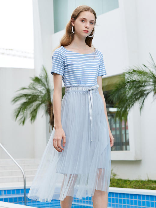 欧芮儿女装夏装条纹t恤拼接百褶裙网纱连衣裙女中长款 商品图0