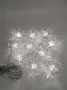 10头亚克力花球吊灯（）