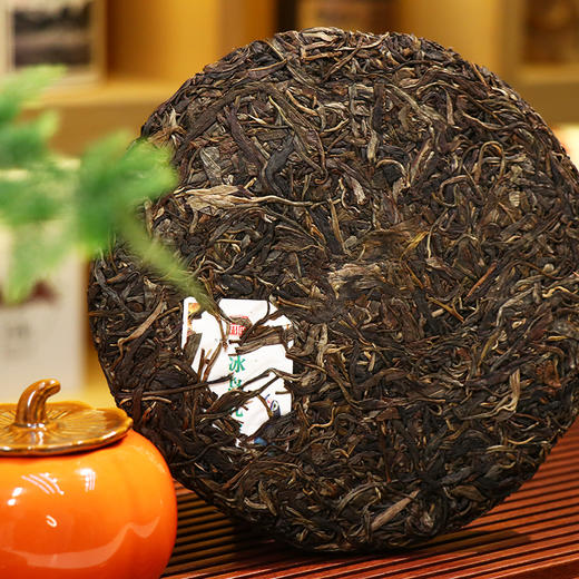 【香气饱满 甘润持久】倪氏万昌 2018年临沧冰岛孔雀 普洱生茶 357g/饼 商品图1