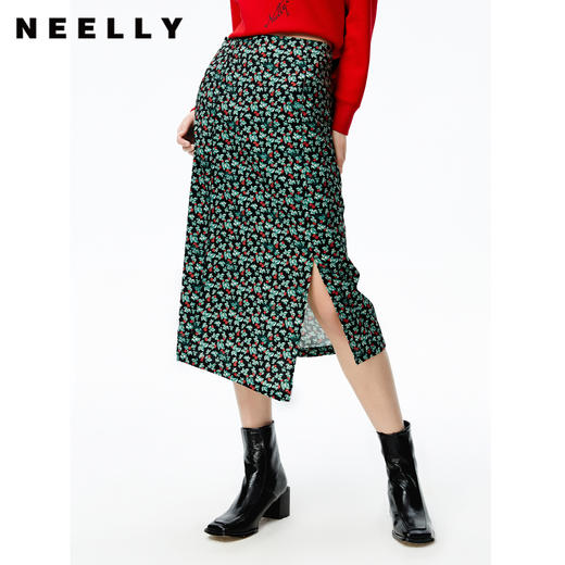 NEELLY纳俪商场同款2022秋季新款碎花半身裙女斜开叉高腰A字裙潮N22082E01088 商品图0