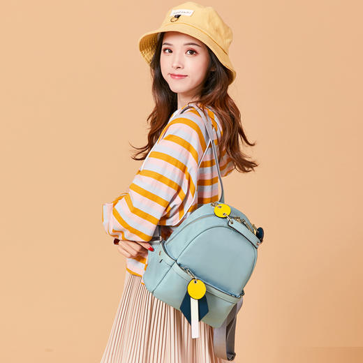 糖果绿时尚潮流女包双肩包Q006大号 商品图1