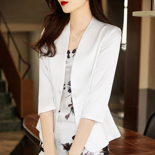 XZ-560感醋酸缎面小西装外套女新款夏季休闲时尚薄款小西服 商品图1