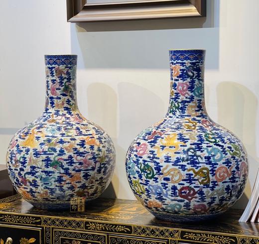 青花斗珐琅彩描金百龙百凤天球瓶 商品图0