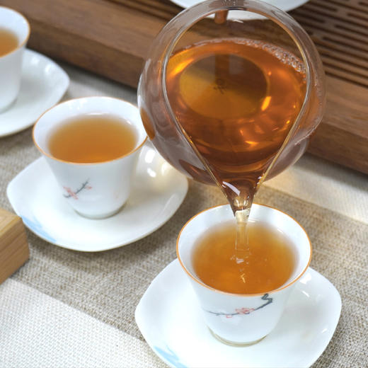 经典2012年今大福特优青饼生茶 今大福建厂年9款茶品之一 干仓高香真品好回甘 高性价比好茶 商品图8