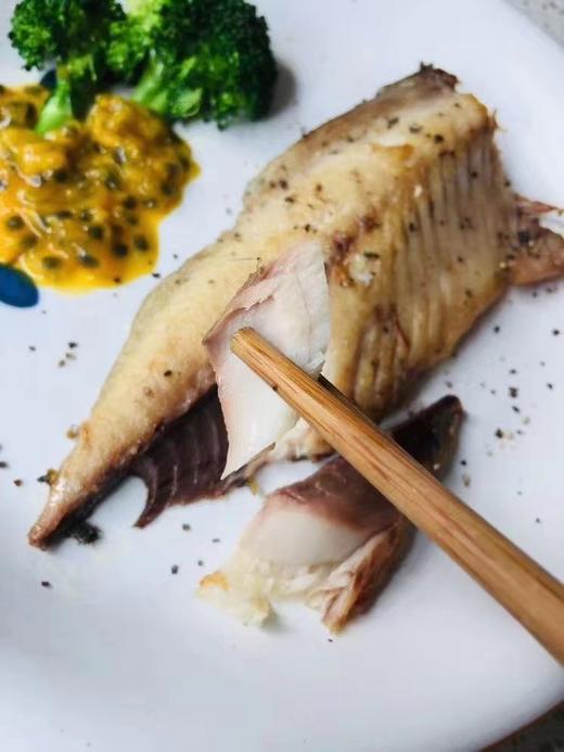 【生鲜-买3送1】出口级盐渍青花鱼片 买3送1 (450克/包 约5片) 实发4包 青岛直发 顺丰/京东包邮{冷冻生鲜食品请及时签收 冷冻保存} 商品图6