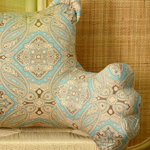 哥特系列多功能猫咪靠床头沙发靠枕 商品图3