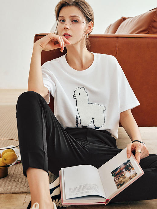 OLrain法式白色短袖T恤女早秋2022新款宽松显瘦刺绣针织圆领上衣 商品图1