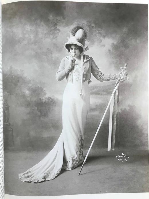 歌剧的黄金时代 近200幅插图 精装大16开 商品图11