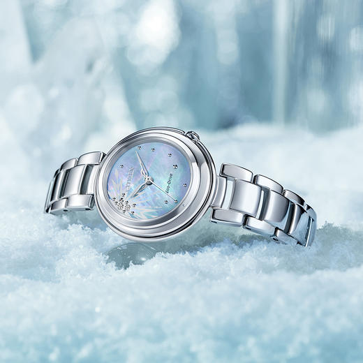 西铁城/CITIZEN冰雪奇缘迪士尼IP联名款光动能时尚女表EM0580-58N 商品图4