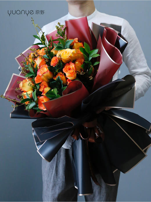 玫瑰混搭韩式花束 商品图0