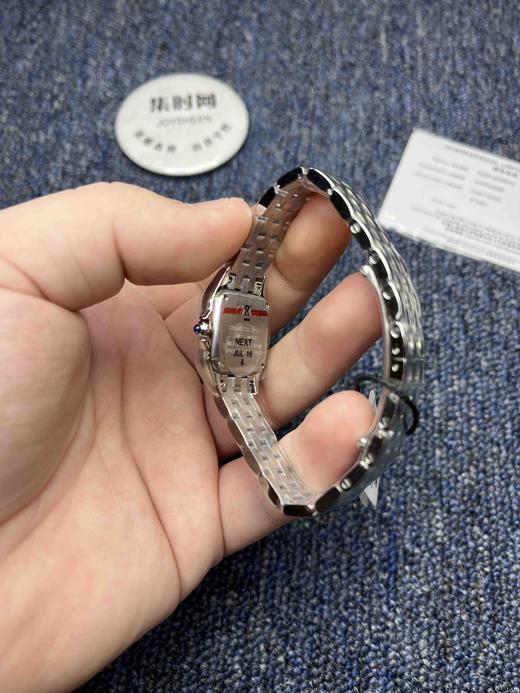 卡地亚Panthère de Cartier猎豹系列腕表 小号22X30mm 商品图5