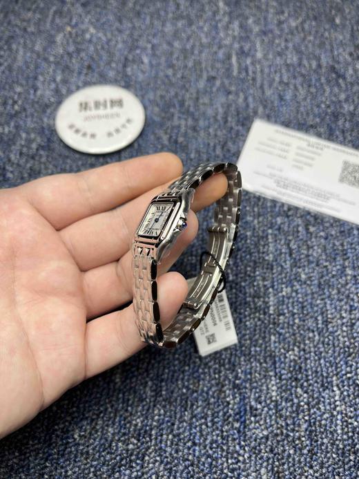 卡地亚Panthère de Cartier猎豹系列腕表 小号22X30mm 商品图3