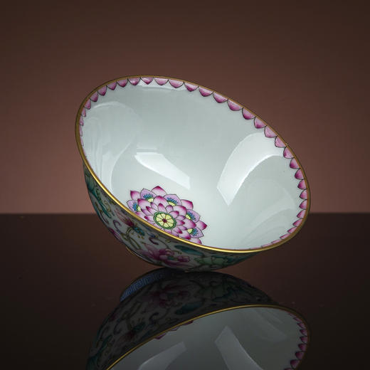 珐琅彩荷花斗笠杯 商品图1